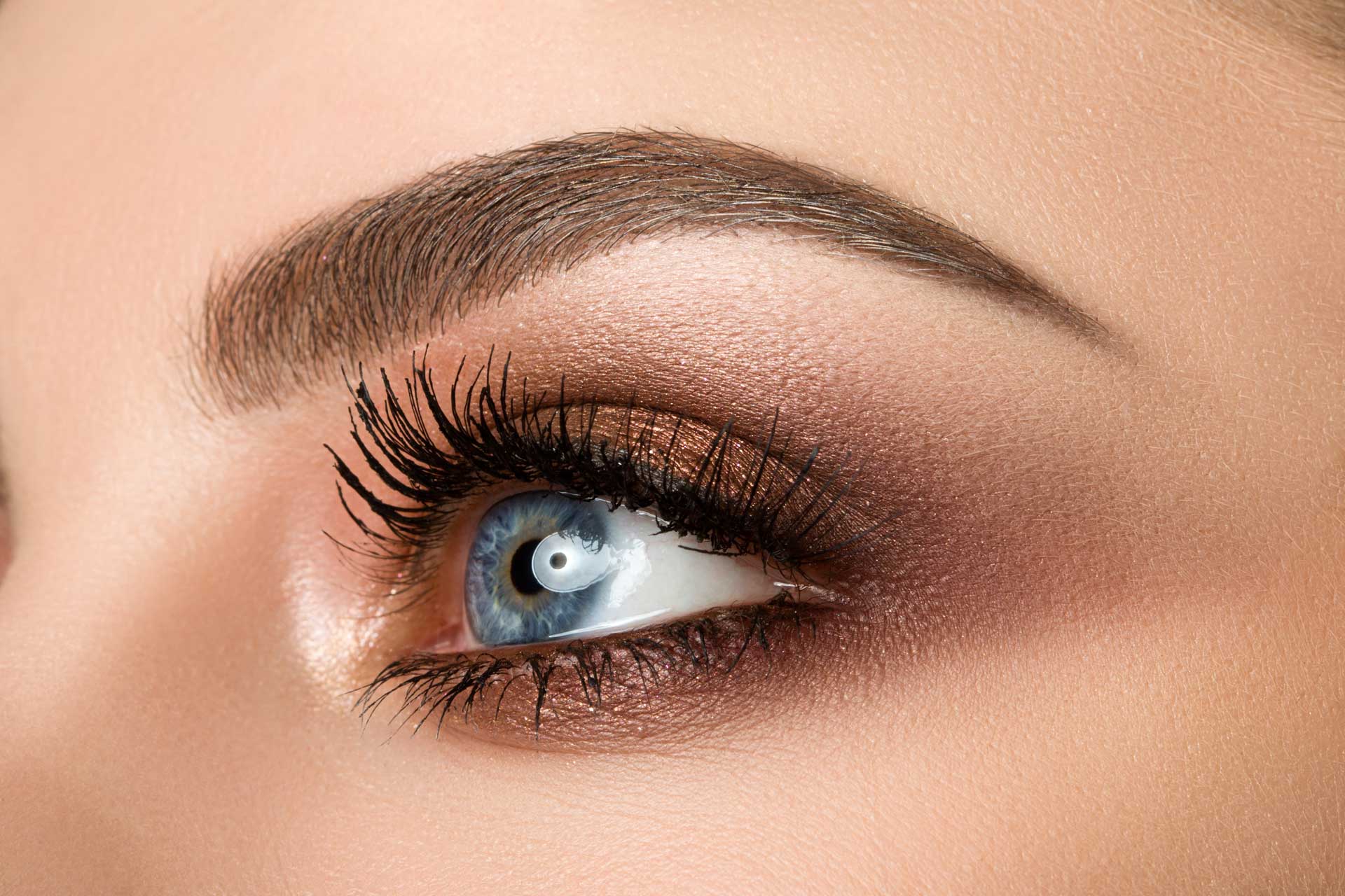 Everything you Need to Know About Getting a Lash Tint